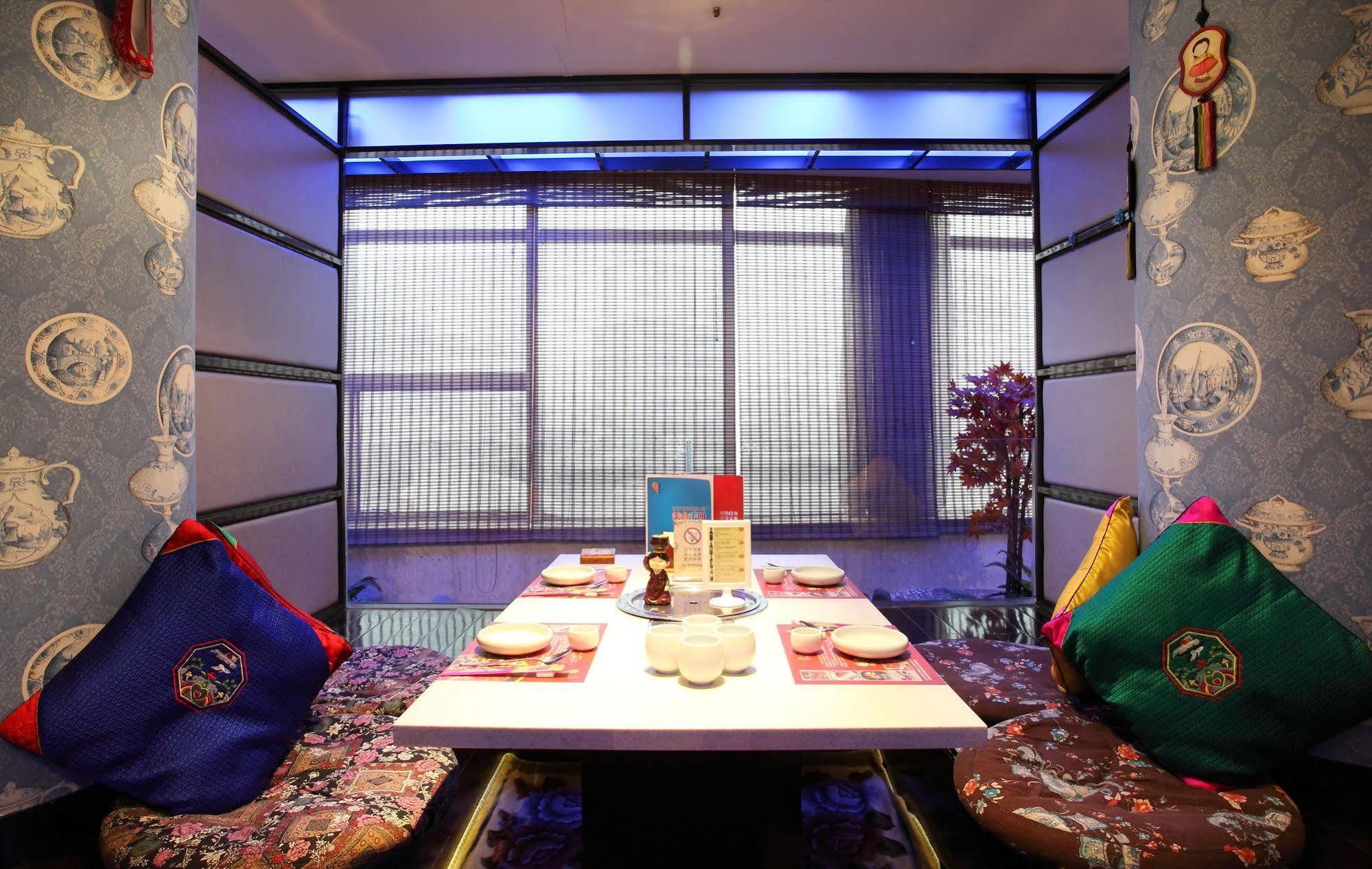 Weilai Conifer Hotel Zhengzhou Esterno foto