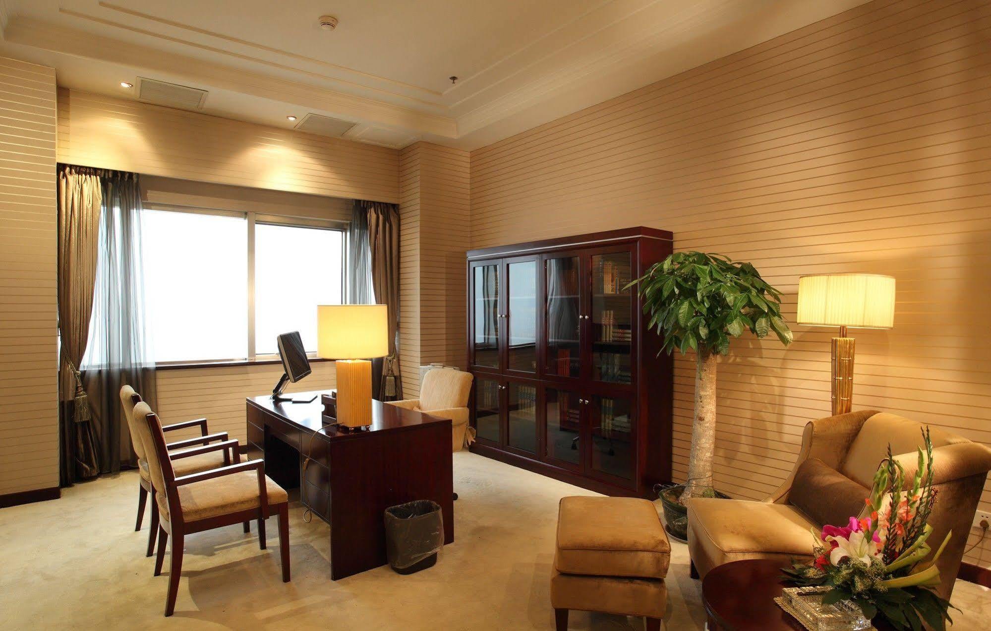 Weilai Conifer Hotel Zhengzhou Esterno foto