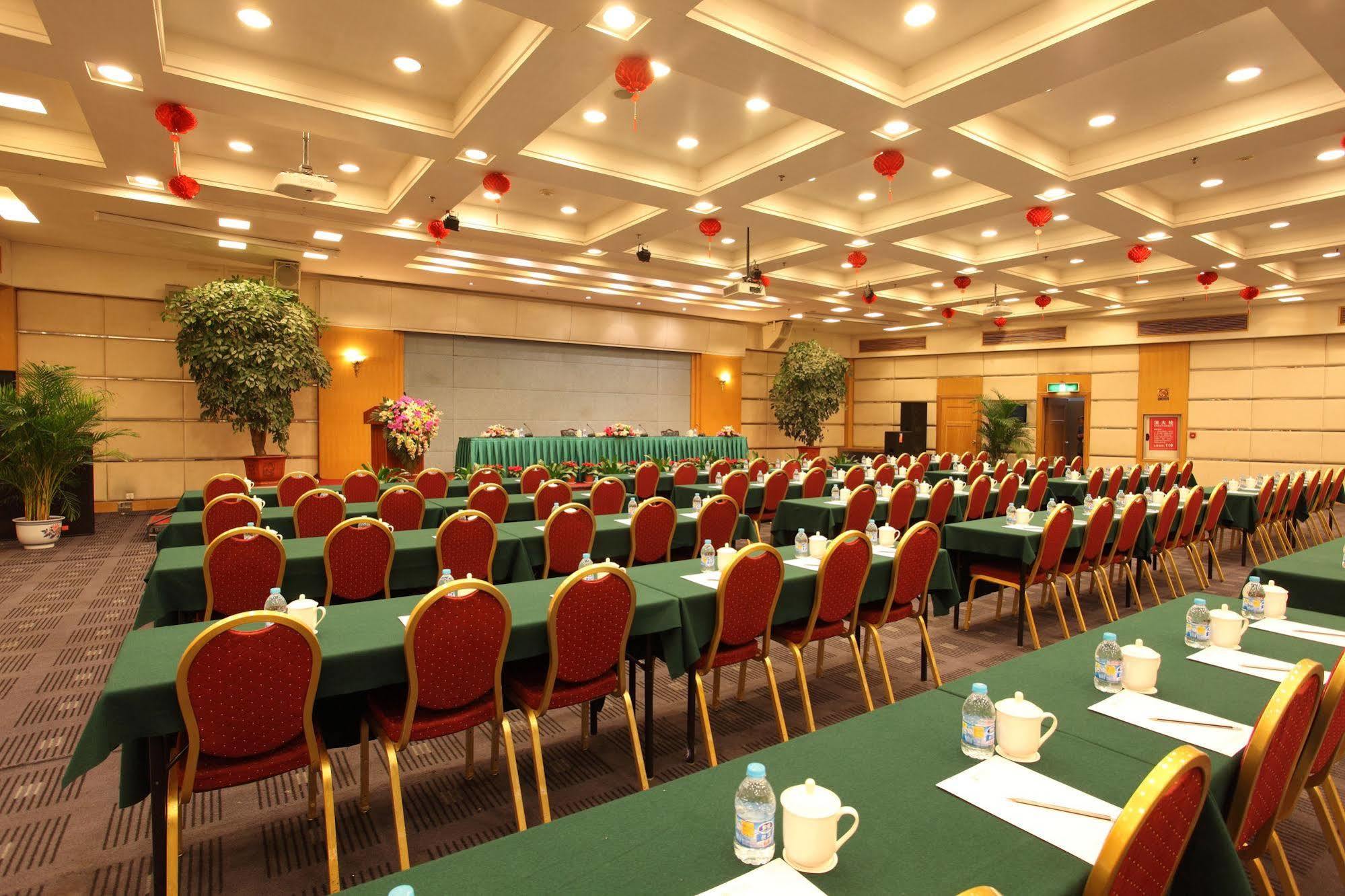 Weilai Conifer Hotel Zhengzhou Esterno foto
