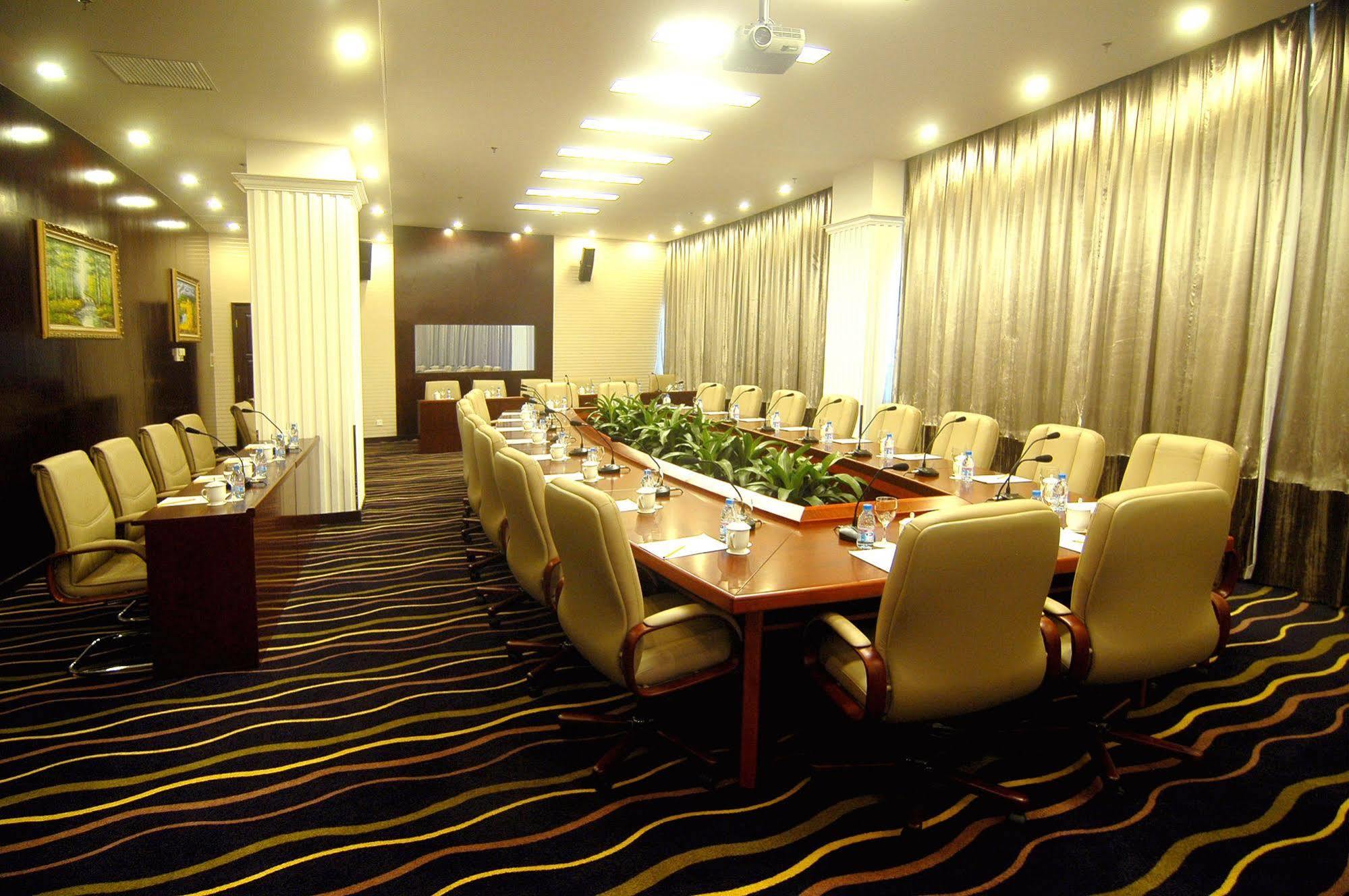 Weilai Conifer Hotel Zhengzhou Esterno foto